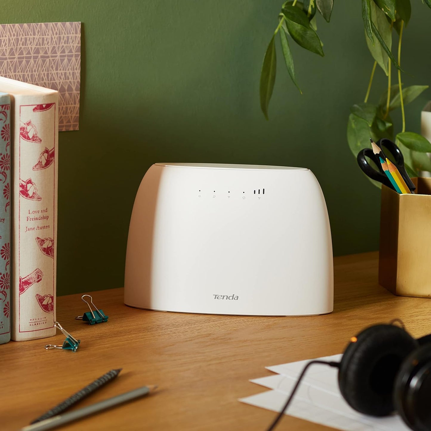 Tenda N300 Wi-Fi 4G LTE Router